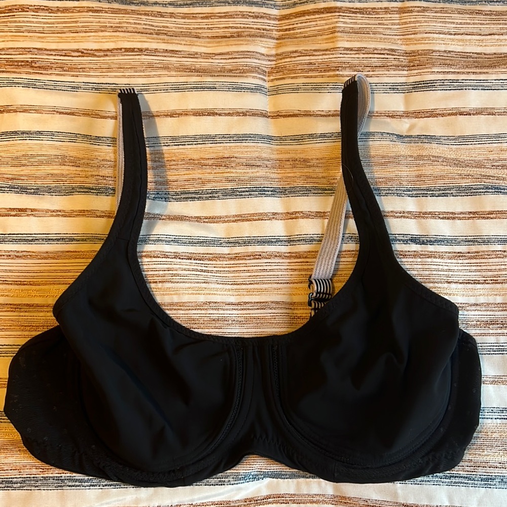 Lululemon 36C unlined wire bra